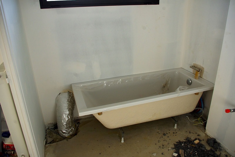 Lire la suite à propos de l’article Installation baignoire : comment procéder ?
